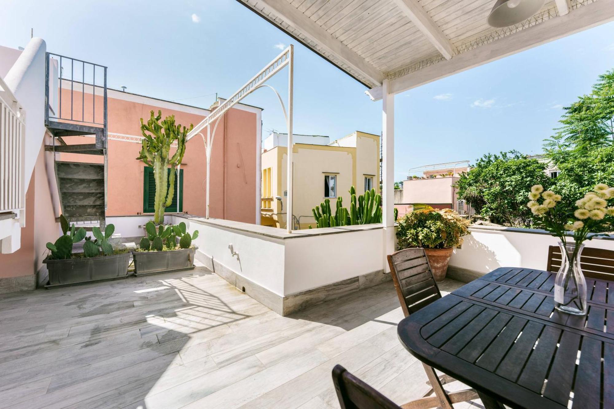 Appartamento Monolocale con Balcone